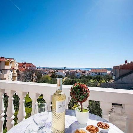 Family Holiday Apartments Lucia Vodice Buitenkant foto