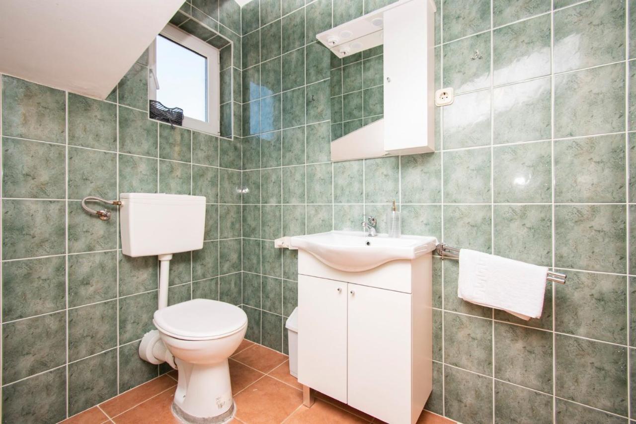 Family Holiday Apartments Lucia Vodice Buitenkant foto