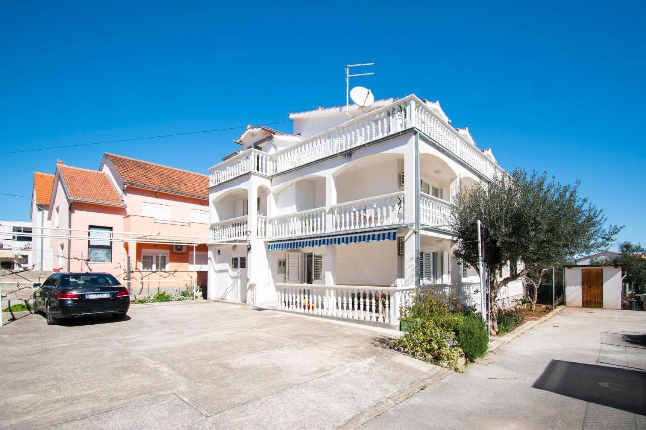 Family Holiday Apartments Lucia Vodice Buitenkant foto