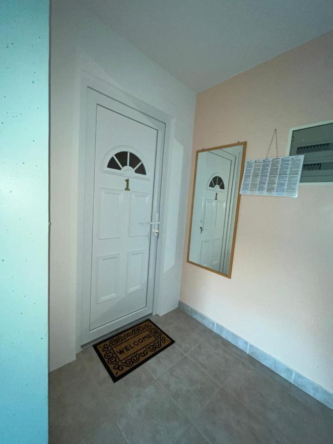 Family Holiday Apartments Lucia Vodice Buitenkant foto