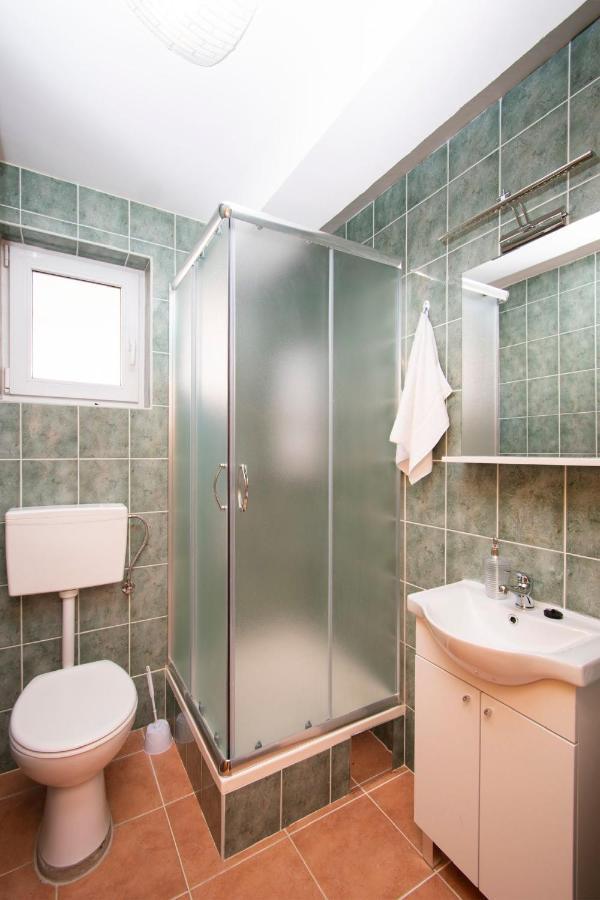 Family Holiday Apartments Lucia Vodice Buitenkant foto